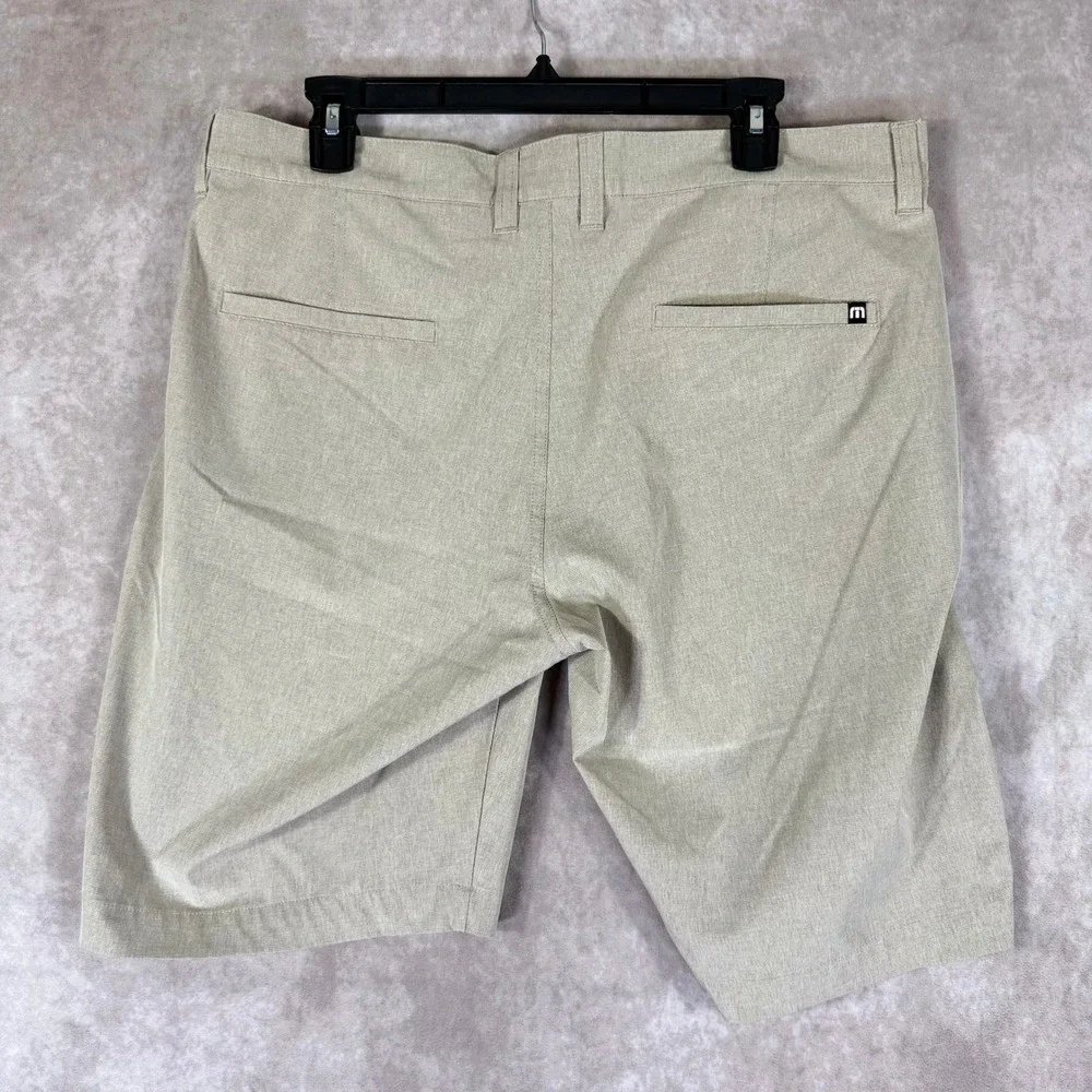 Travis Mathew Shorts Mens 35 Beige Heathered Performance Golf